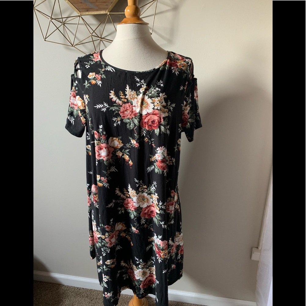 2x floral dress